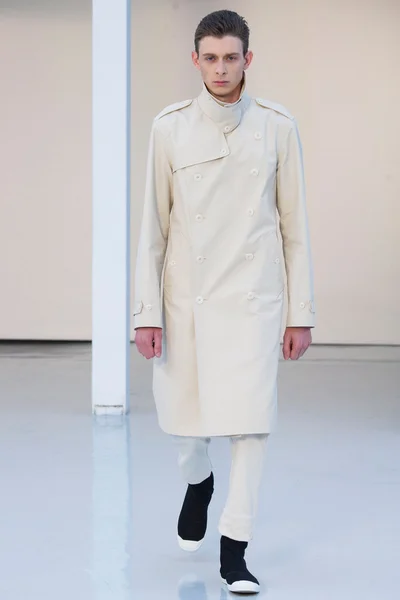 Look 13